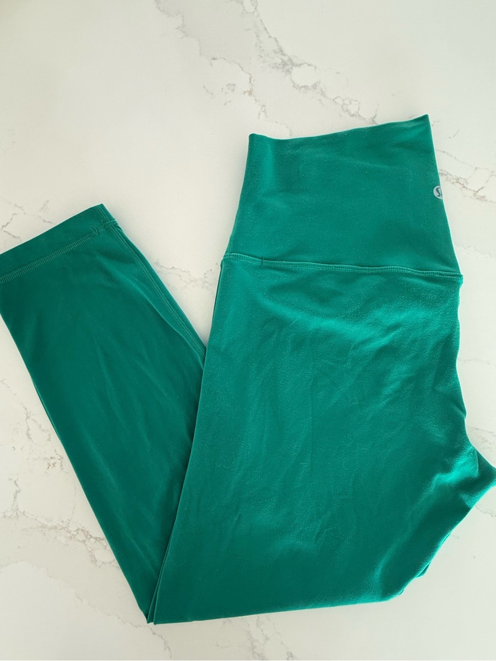Lululemon Align. 23” Size 10. Raceway Green.